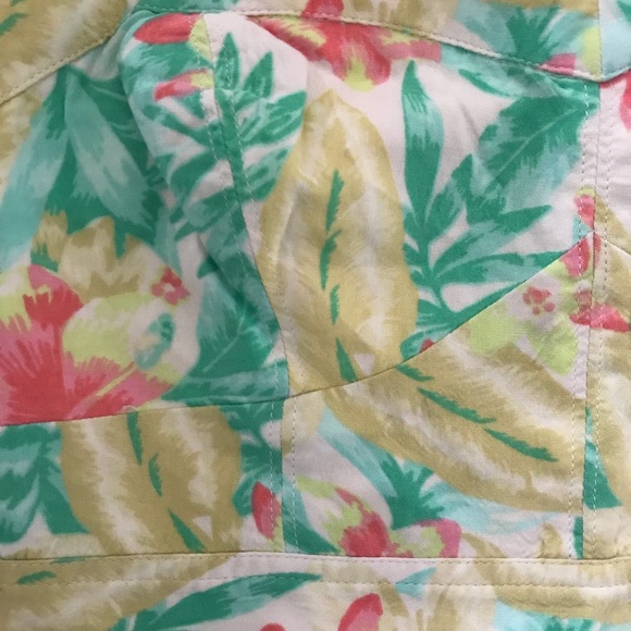 American Eagle Floral Tropical Crop Top - Picture 2 of 5